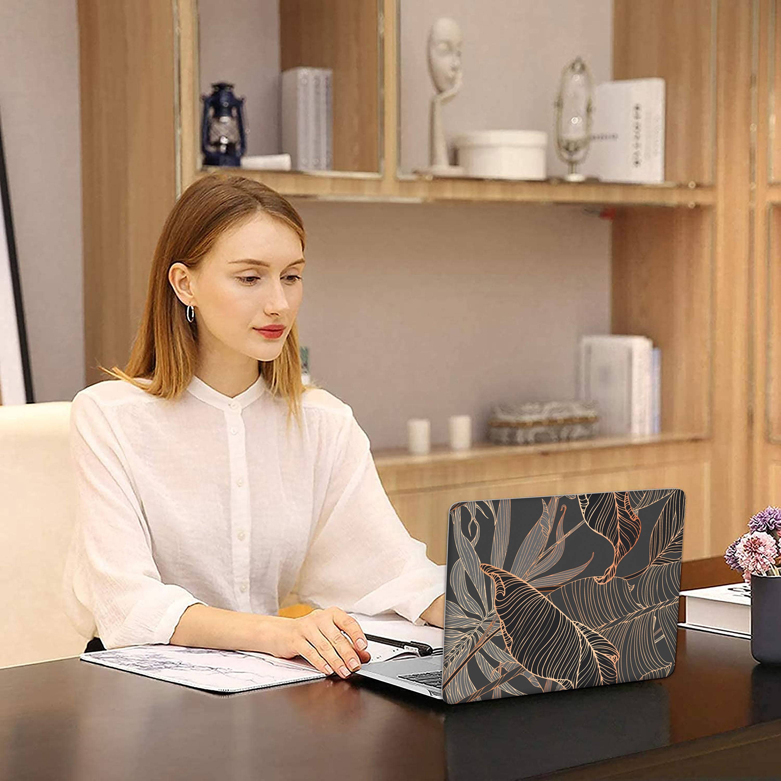 Leaves affectionate | Macbook case customizable