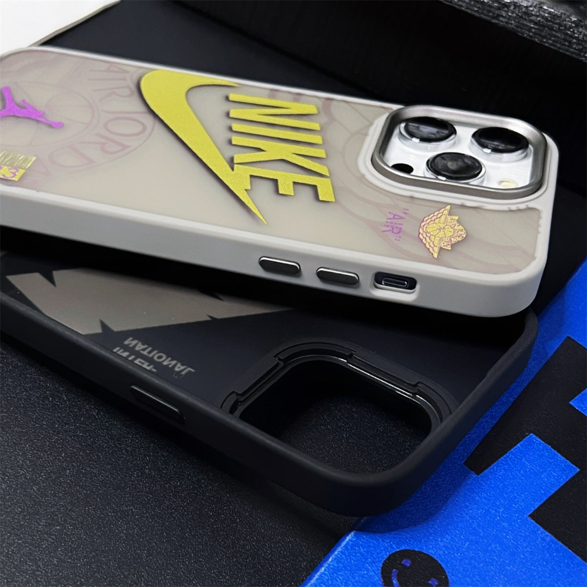 Nike × Air Jordan 1 iPhone Case Frosted Trend