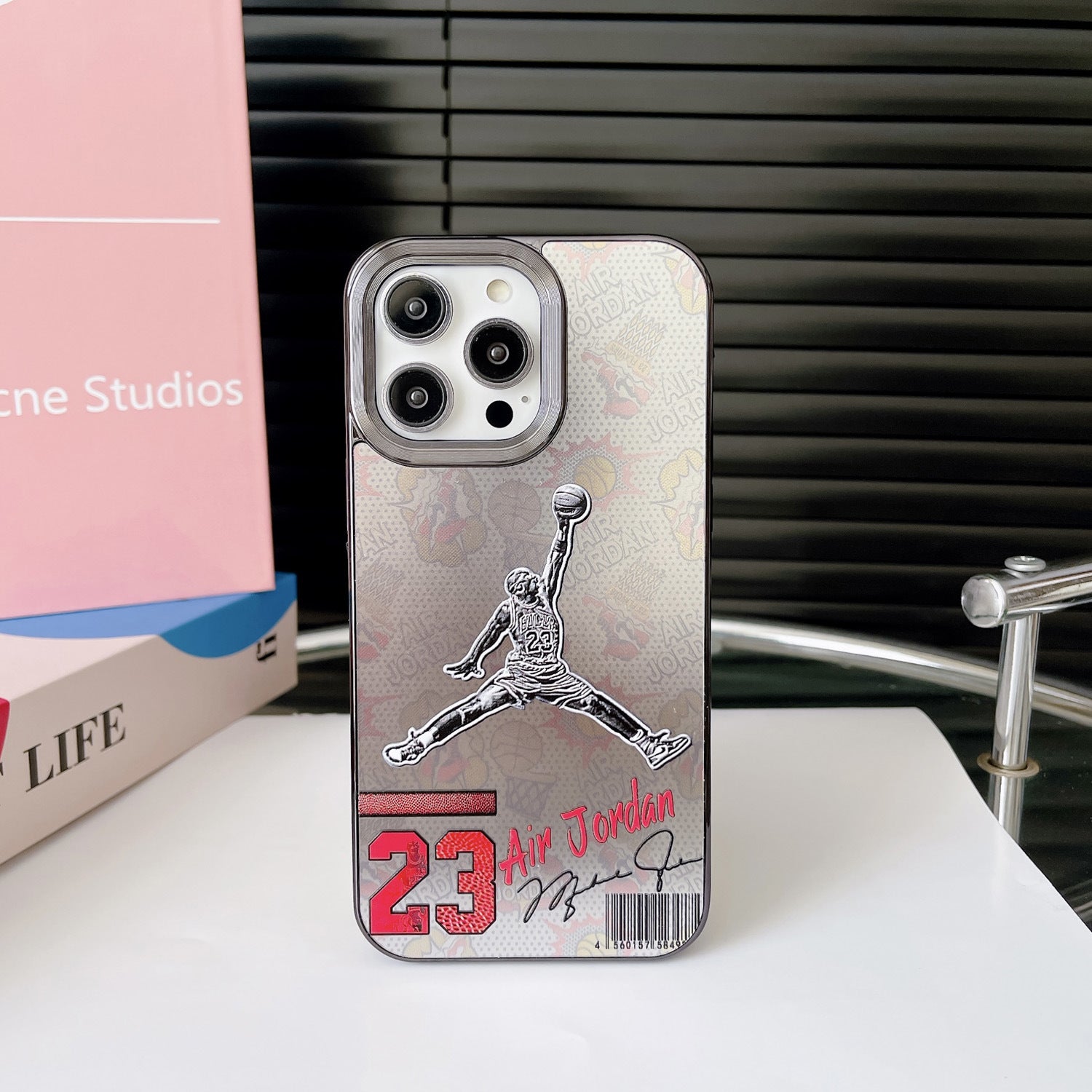 Air Jordan iPhone Case Carbon Fiber Frame