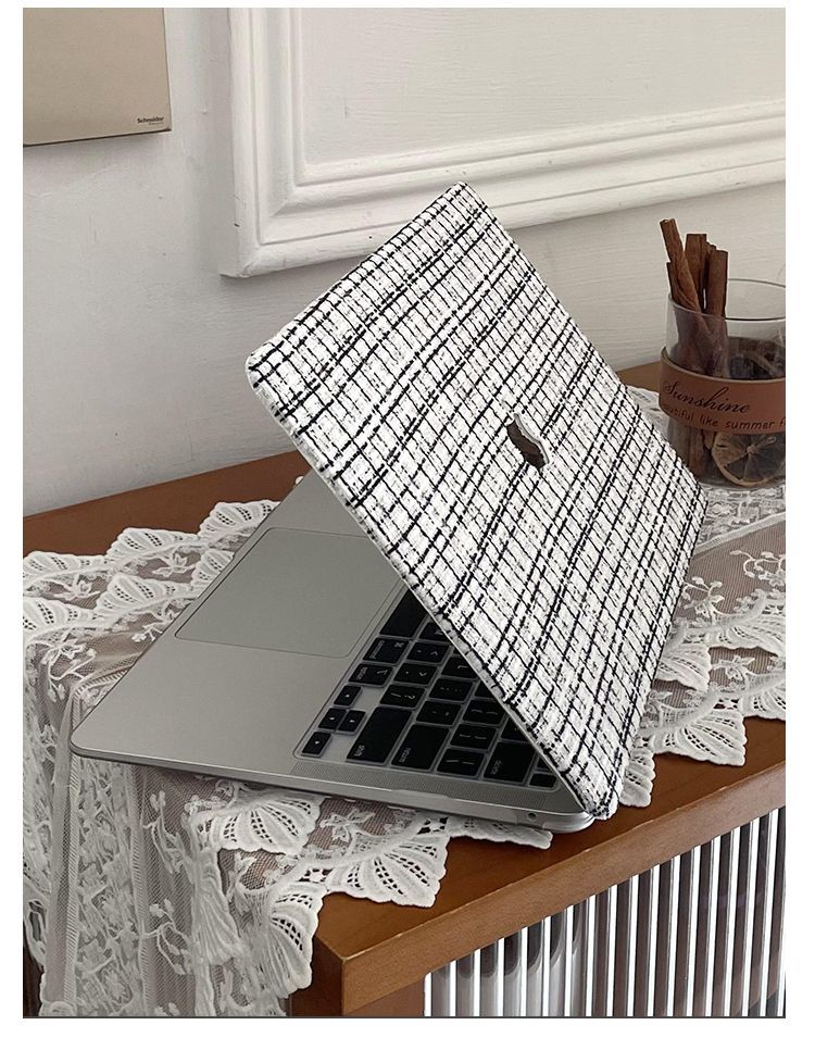 Woven Fiber Velvet White MacBook Case