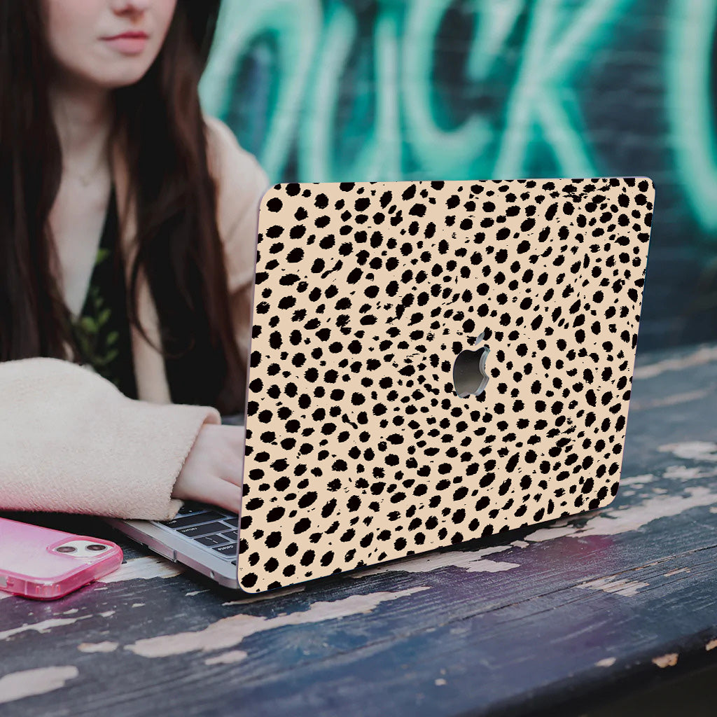 Leopard Macbook case