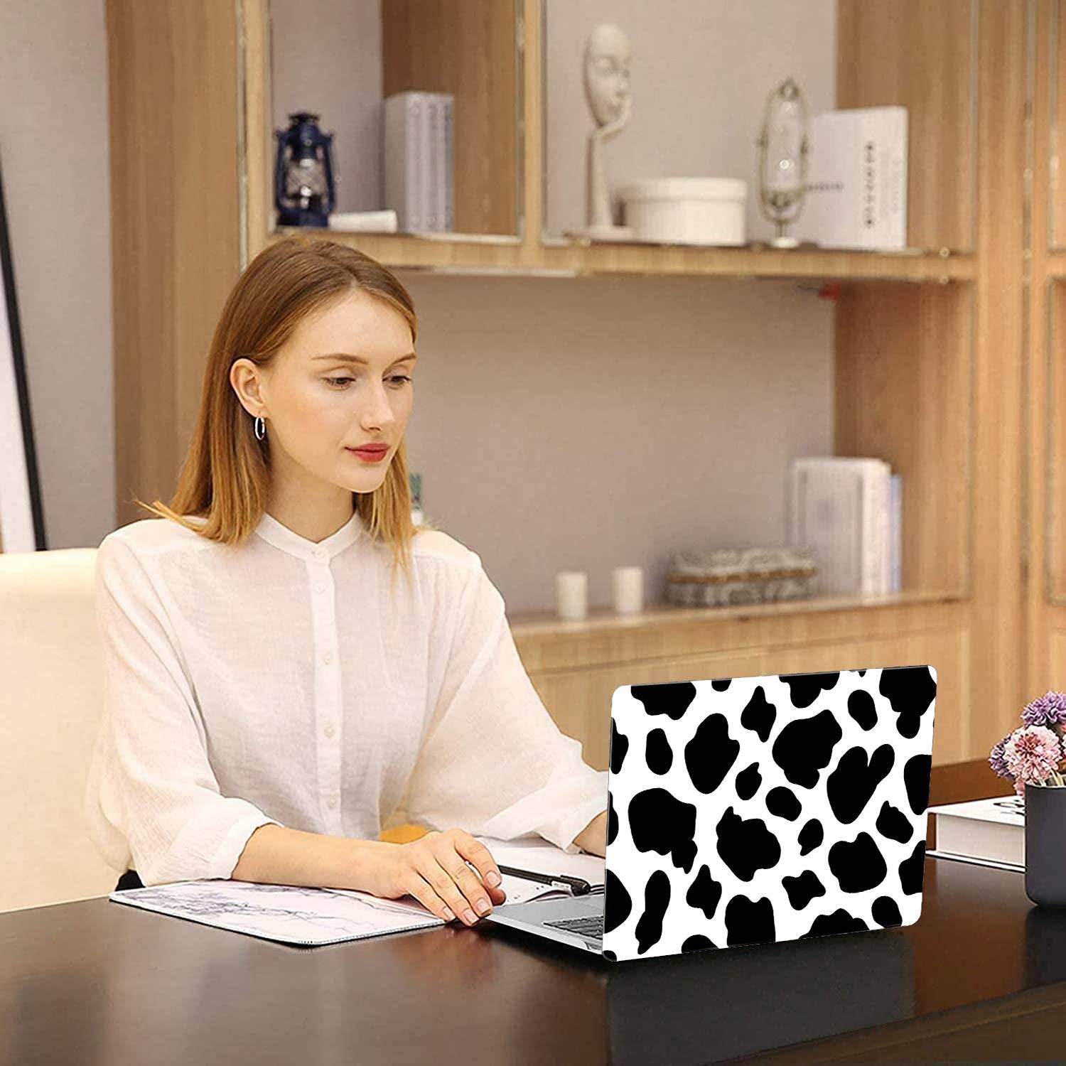 Cow pattern | Macbook case customizable