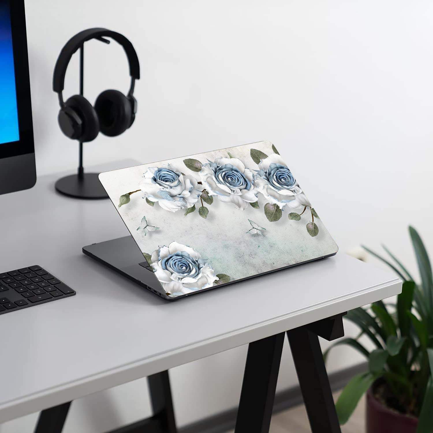 Blue Heart Jasmine | Macbook case customizable